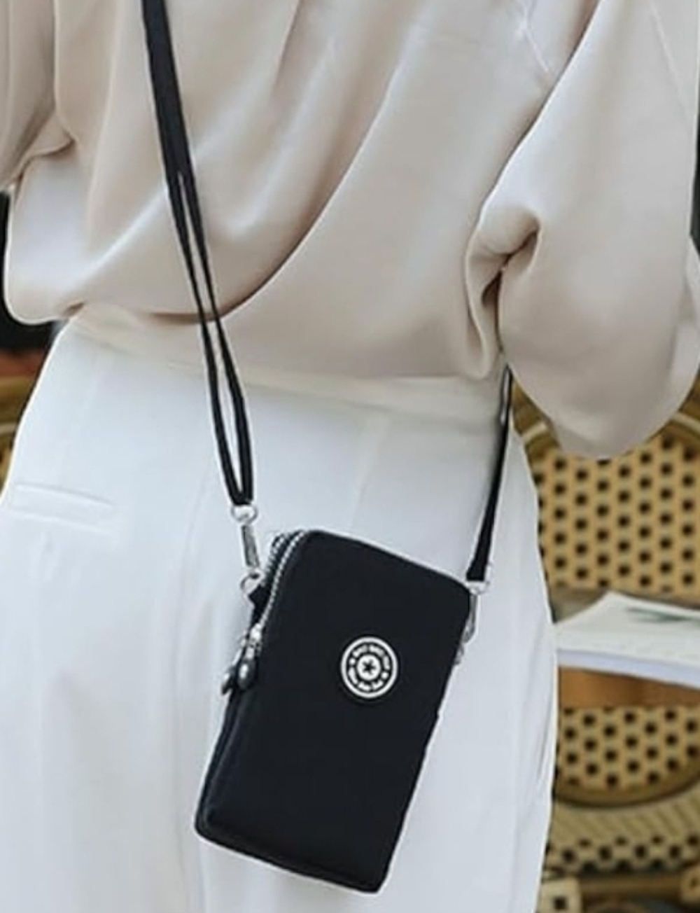 Crossbody Bag Phone Sleeve Concert Venue Festival Adjustable Strap Arm Wrist NWT - Picture 11 of 13